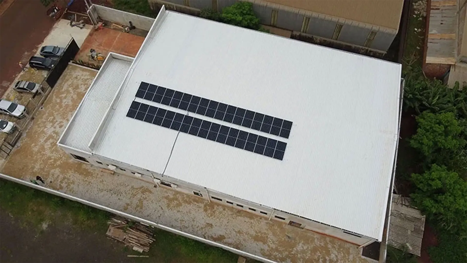 Comercial · 34 Painéis 545Wp — Capta Solar Engenharia